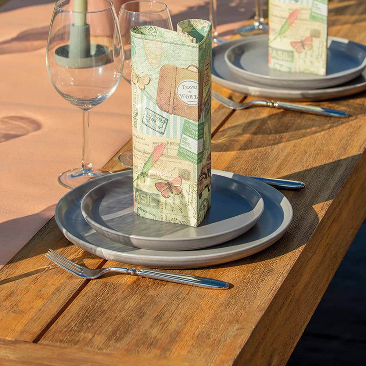 Motivserviette-im-Einsatz-Travel-the-world